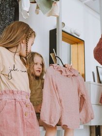 Finding the Best Children's Clothing Brands for Online Shopping