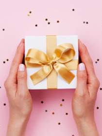 Gift Sets for Women: 8 Choices That Can’t Go Wrong 