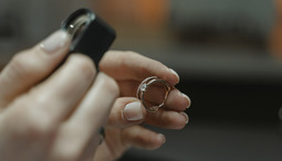 Essential Tips to Consider Before Buying Your Jewelry Online