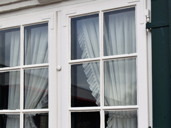 thumbnail of How to pick the best door curtains?